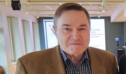 Carl-Einar Haug er død